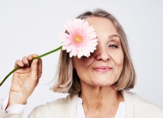 Fazer menos sexo pode levar a menopausa precoce